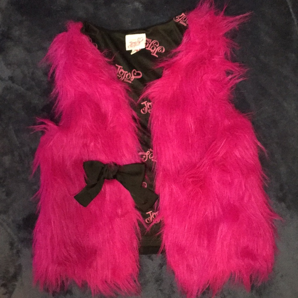 Jojo Siwa magenta furry vest size medium